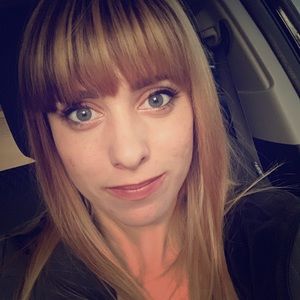 Meet your Posher, Mikayla